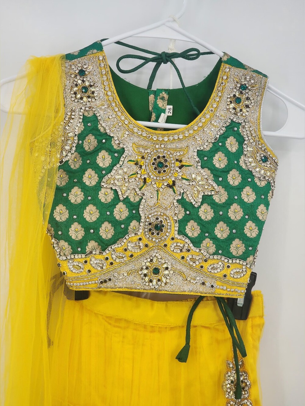 Girls Green & Yellow Traditional Lehenga Choli w/ Dupatta, Sz 6 Ethnic Dress - Picture 3 of 8